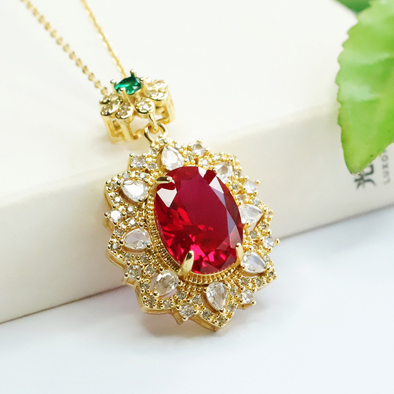 Red Corundum Pendant Cultivati - Vintage Fashion Center recensie en prijs