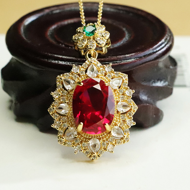 Red Corundum Pendant Cultivati - Vintage Fashion Center recensie en prijs