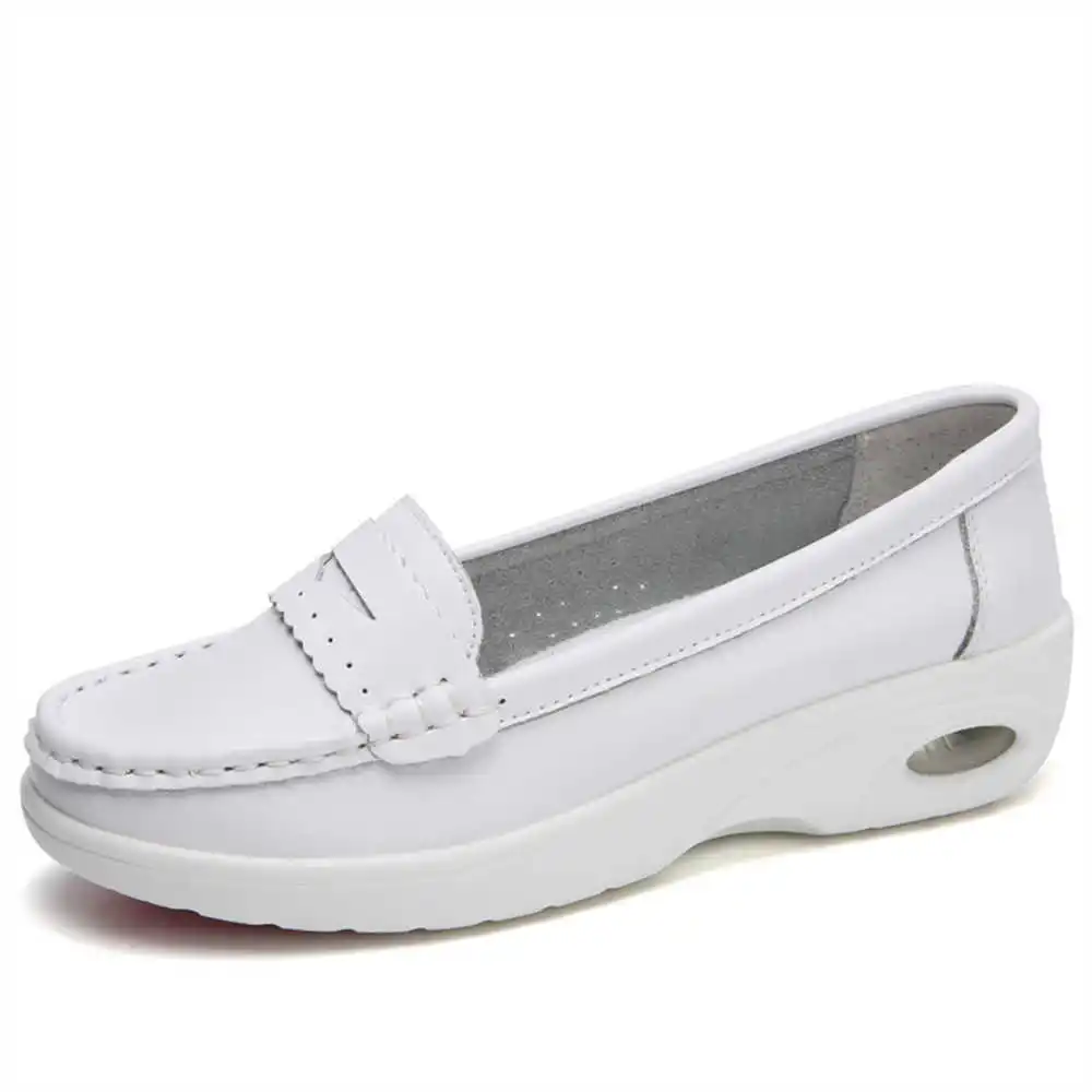Thick Sole Slipon White Traine - Vintage Fashion Collecting And Wearing Designer Classics recensie en prijs