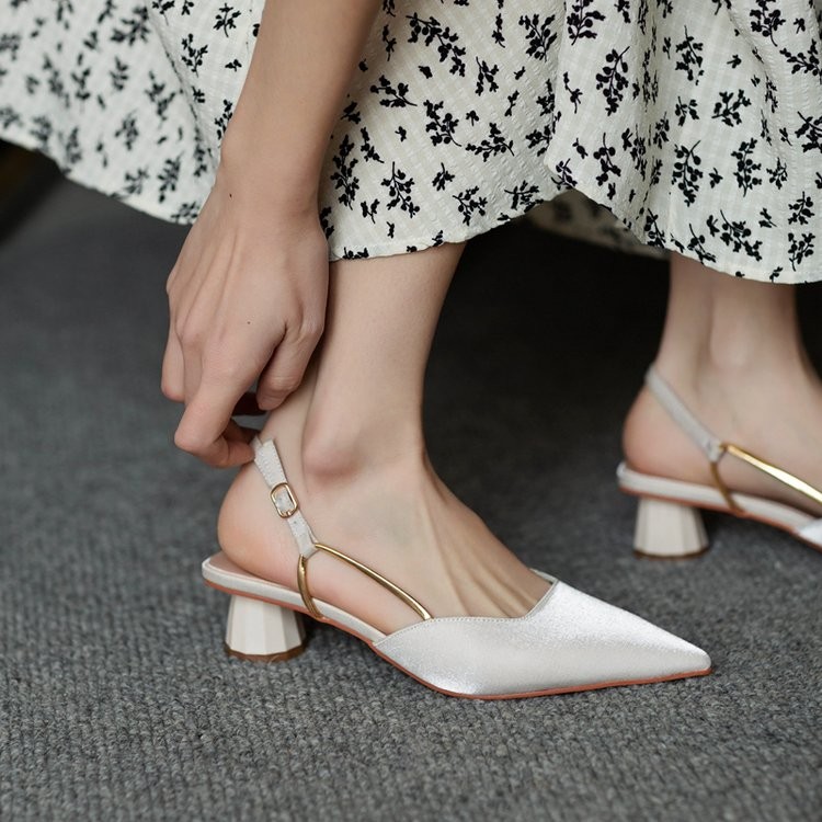 French Vintage Pointed-Toe San - Vintage Fashion Heels recensie en prijs