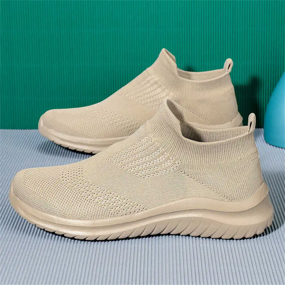 Beige Soft New Novelty Tennis  - Vintage Fashion Collecting And Wearing Designer Classics recensie en prijs