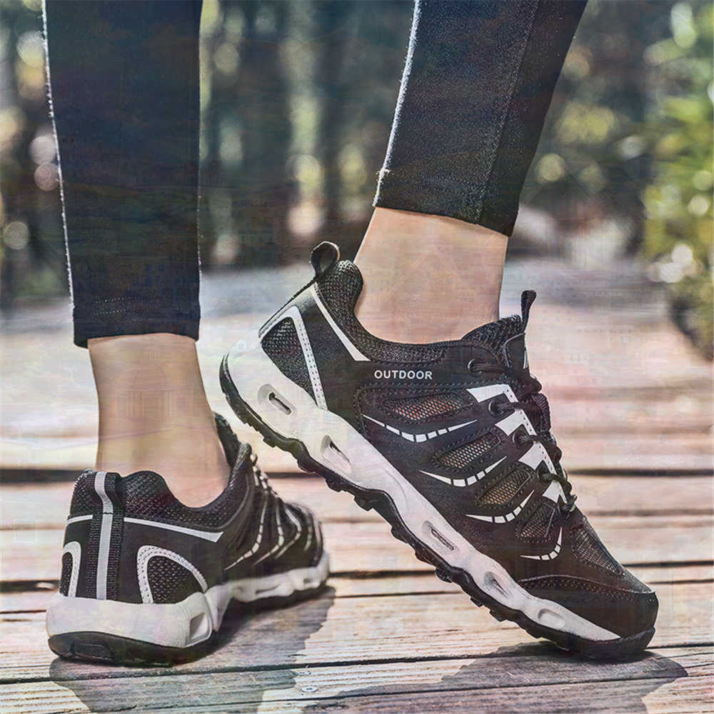 Sumer Round Tip Silver Sneaker - Vintage Fashion Canada recensie en prijs